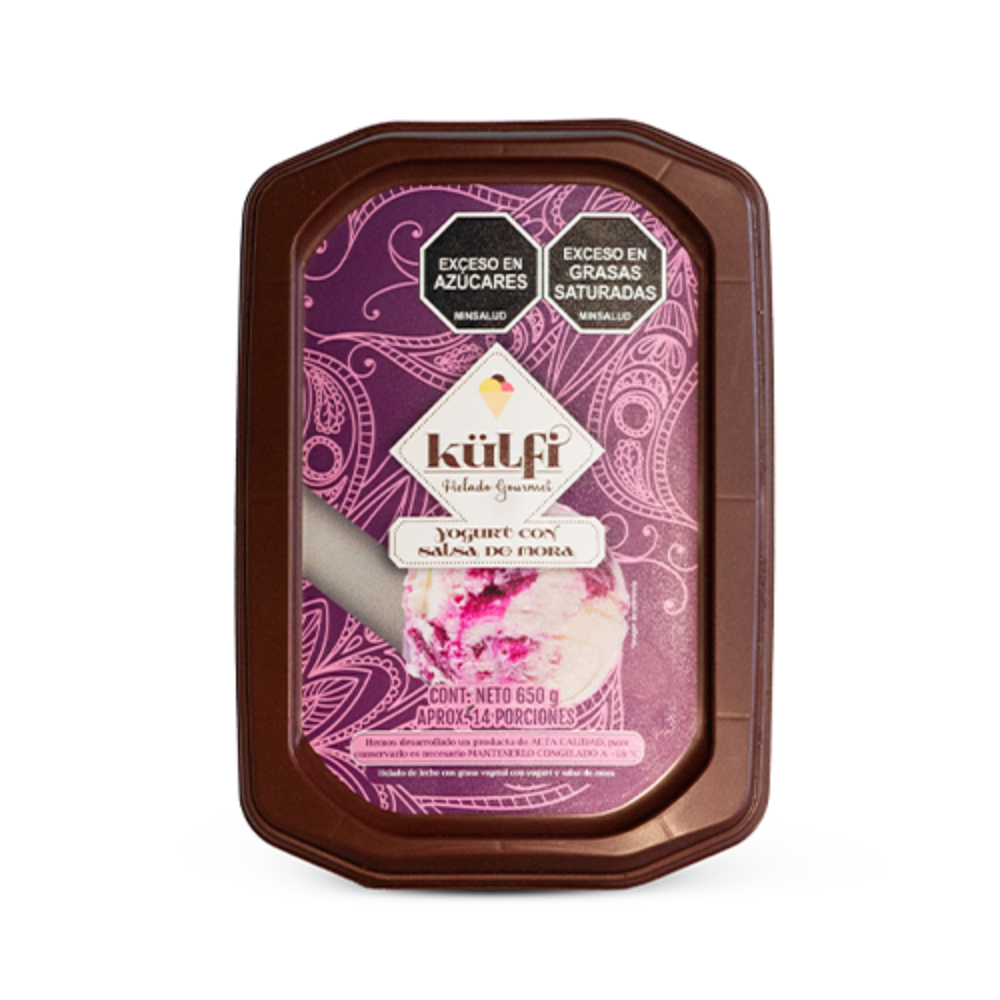 Imagen de HELADO DE YOGURT CON SALSA DE MORA